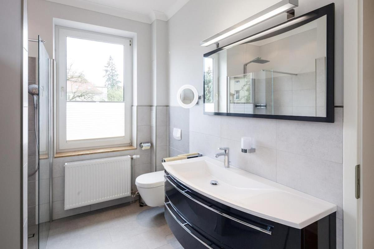 Appartement & Ferienwohnungen Thiess Rostock Esterno foto