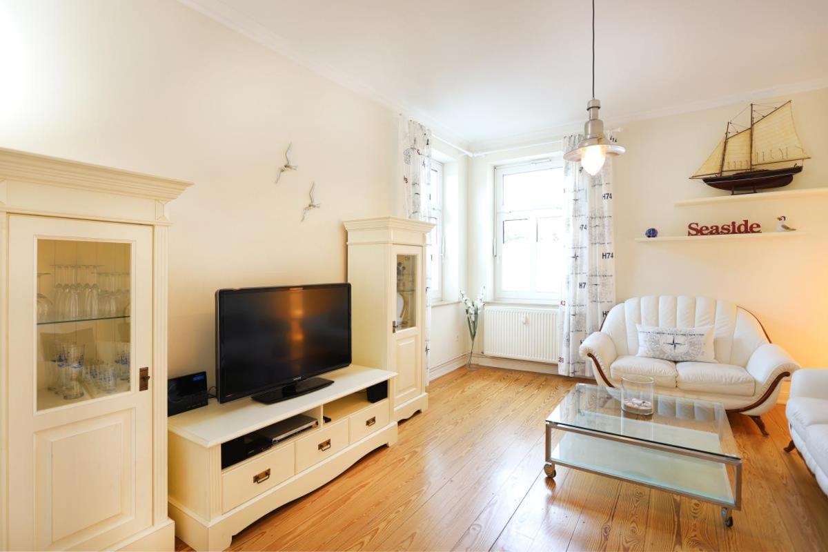 Appartement & Ferienwohnungen Thiess Rostock Esterno foto