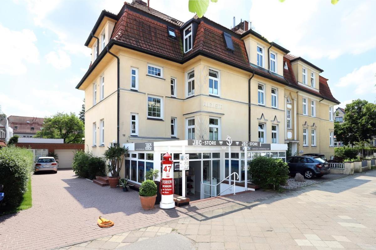 Appartement & Ferienwohnungen Thiess Rostock Esterno foto